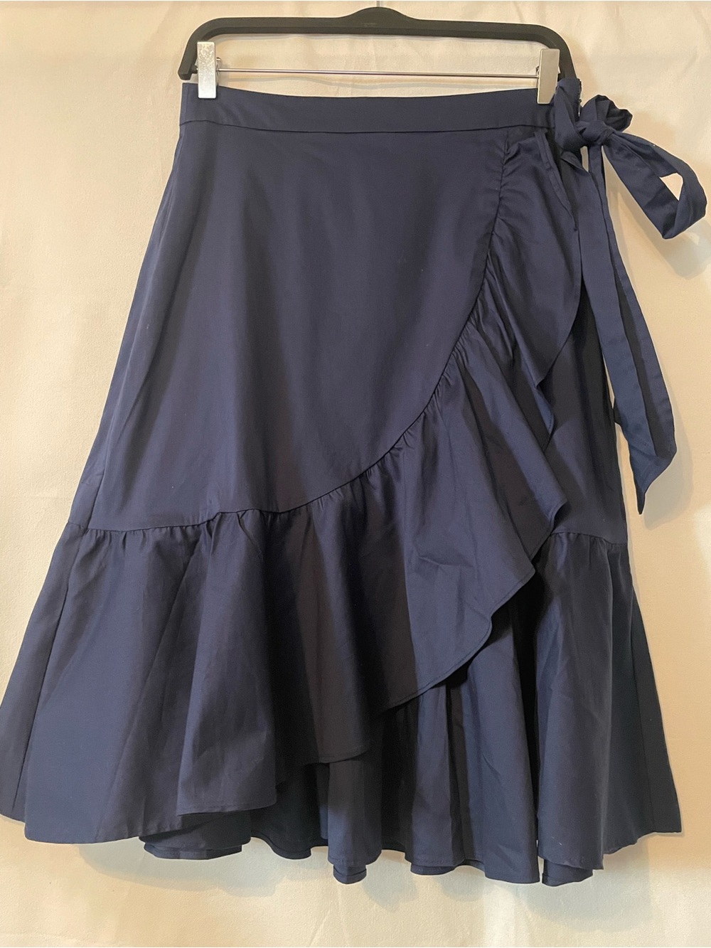 Ann Taylor LOFT ruffle faux wrap midi navy skirt size 6